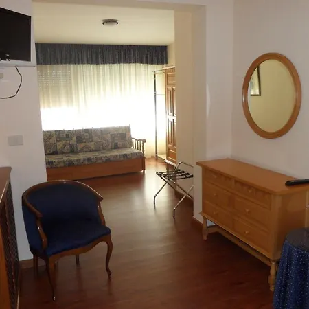 Avenida Baiona Hotel *